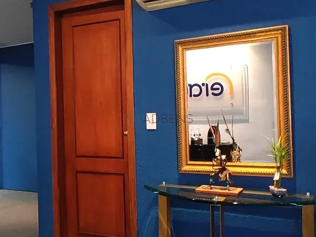 Conjunto comercial à venda, no bairro Moema em São Paulo