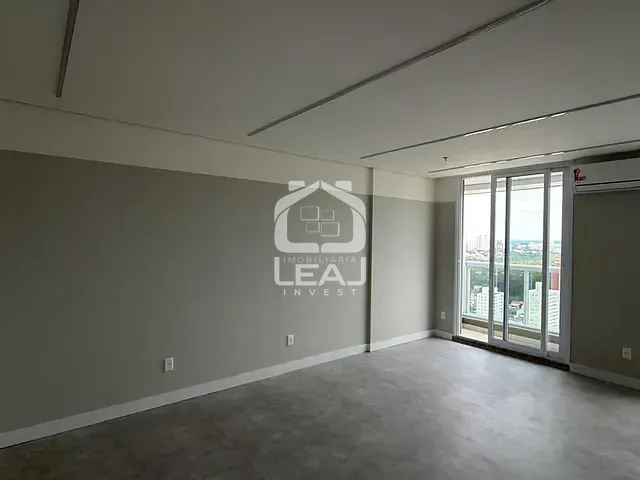 Conjunto comercial para alugar, no bairro Chácara Santo Antônio (Zona Sul) em São Paulo