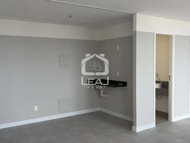 Conjunto comercial para alugar, no bairro Chácara Santo Antônio (Zona Sul) em São Paulo