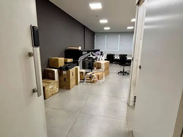 Conjunto comercial para alugar, no bairro Vila Andrade em São Paulo