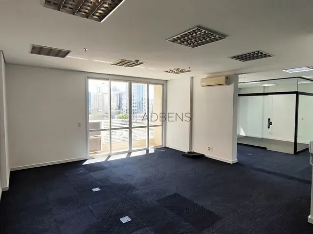 Conjunto comercial para alugar, no bairro Alphaville Centro Industrial e Empresarial/Alphaville. em Barueri