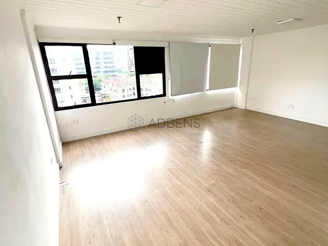 Conjunto comercial à venda, no bairro Moema em São Paulo
