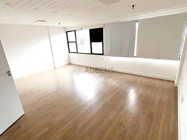 Conjunto comercial à venda, no bairro Moema em São Paulo