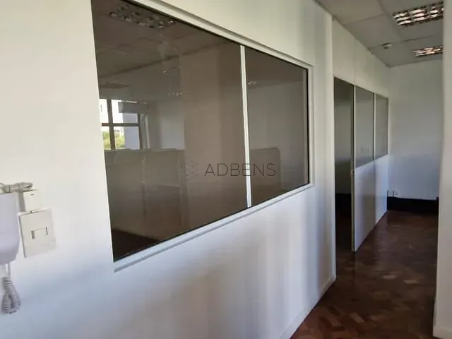 Conjunto comercial à venda ou para alugar, no bairro República em São Paulo