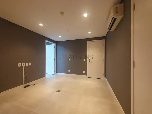 Conjunto comercial para alugar, no bairro Cidade Monções em São Paulo
