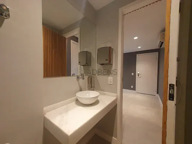 Conjunto comercial para alugar, no bairro Cidade Monções em São Paulo
