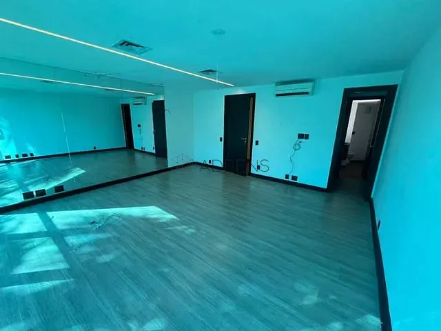 Conjunto comercial para alugar, no bairro Jardim Paulistano em São Paulo