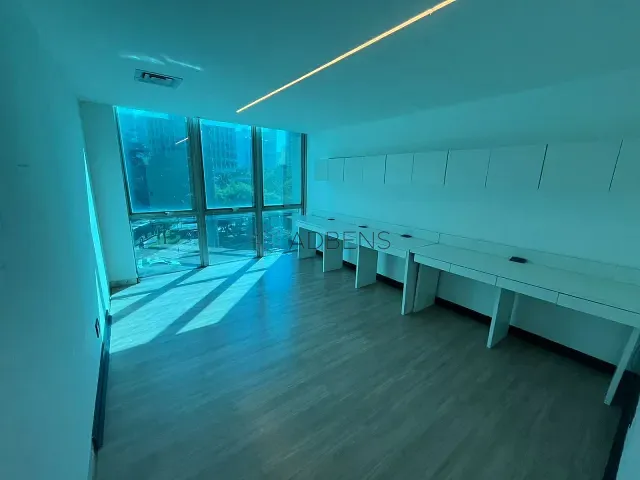 Conjunto comercial para alugar, no bairro Jardim Paulistano em São Paulo