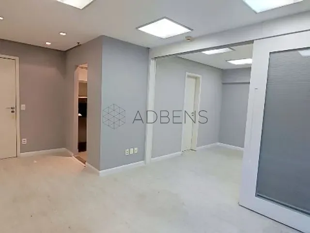 Conjunto comercial para alugar, no bairro Vila Hamburguesa em São Paulo