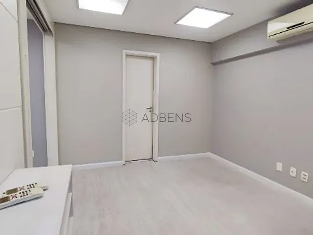 Conjunto comercial para alugar, no bairro Vila Hamburguesa - Parque Villa Lobos  em Avenida Queiroz Filho