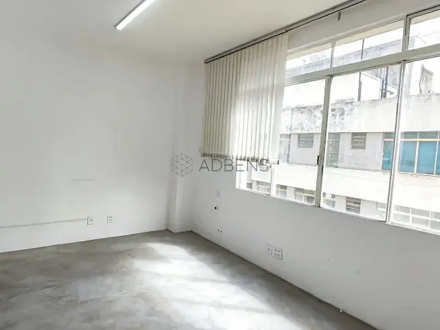 Conjunto comercial para alugar, no bairro República em São Paulo