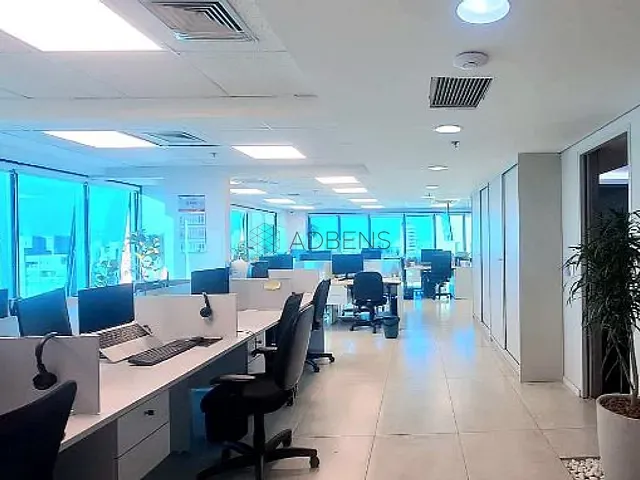 Conjunto comercial para alugar, no bairro Indianópolis em São Paulo