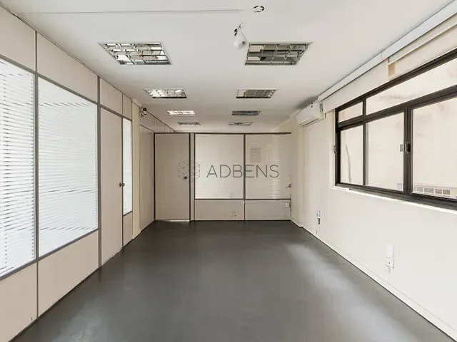 Conjunto comercial à venda, no bairro Centro em São Paulo