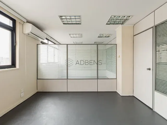 Conjunto comercial à venda, no bairro Centro em São Paulo