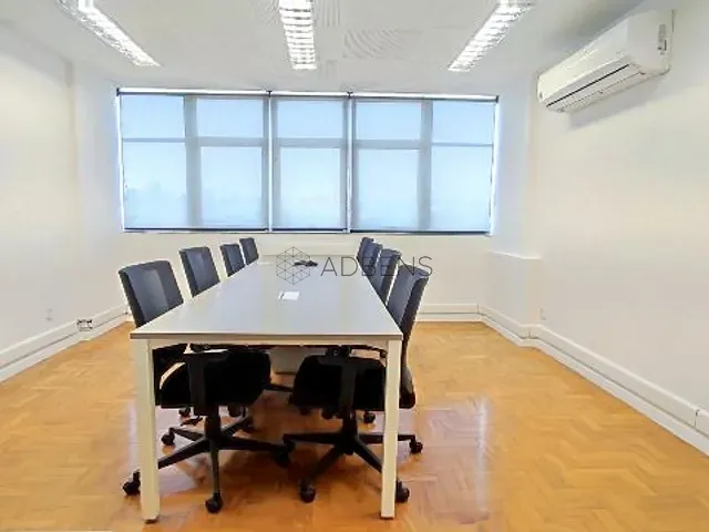 Conjunto comercial para alugar, no bairro Jardim Paulistano em São Paulo