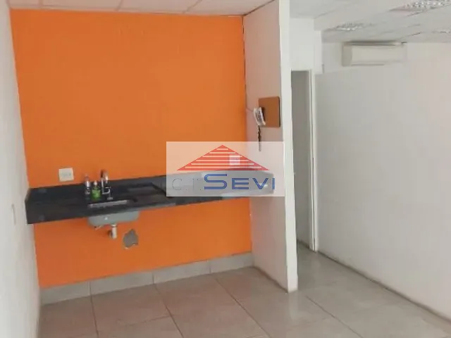 Conjunto comercial com 115m², à venda, no bairro República em São Paulo