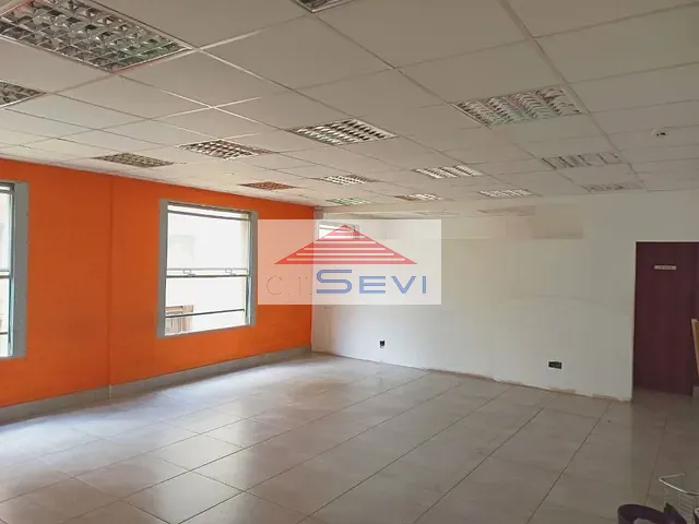 Conjunto comercial com 115m², à venda, no bairro República em São Paulo