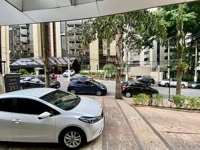 Apartamento 1 quarto e 2 banheiros, à venda, no bairro Moema em São Paulo