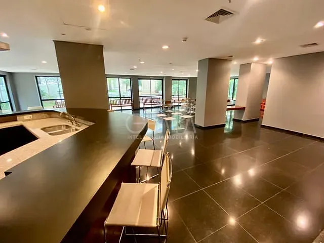 Apartamento 1 quarto e 2 banheiros, à venda, no bairro Moema em São Paulo