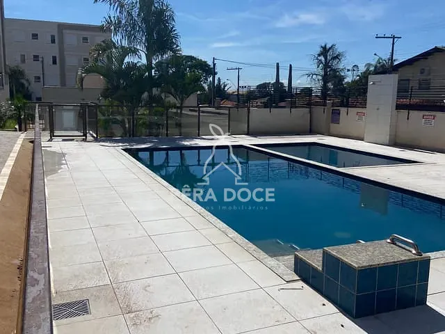 Apartamento 2 quartos e 1 banheiro, à venda ou para alugar, no bairro Recreio dos Bandeirantes em Uberaba