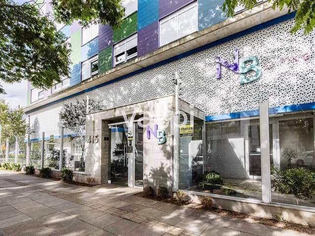 Studio com 30m² 1 quarto e 1 banheiro, à venda ou para alugar, no bairro Santa Cecília em Porto Alegre