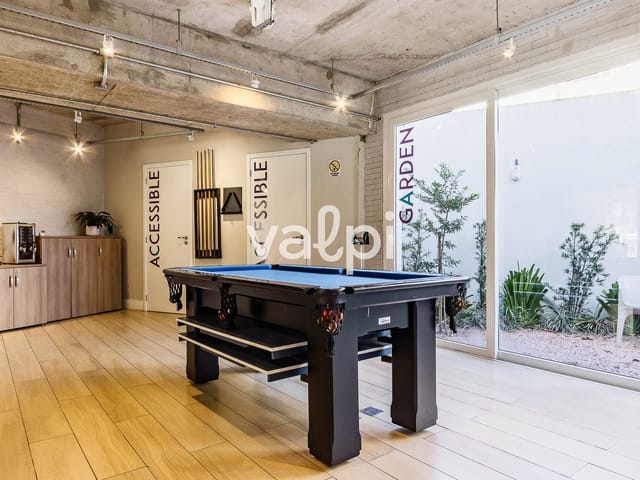 Studio com 30m² 1 quarto e 1 banheiro, à venda ou para alugar, no bairro Santa Cecília em Porto Alegre
