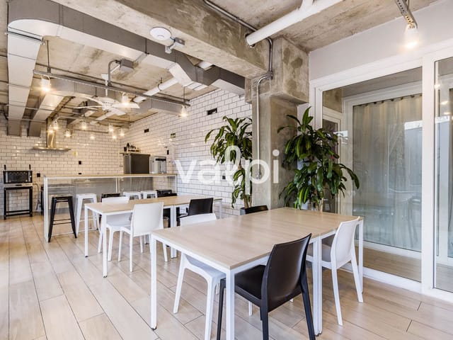 Studio com 29m² 1 quarto e 1 banheiro, para alugar, no bairro Santa Cecília em Porto Alegre