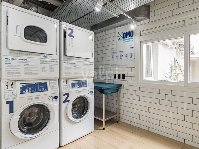 Studio com 41m² 1 quarto e 1 banheiro, à venda ou para alugar, no bairro Santa Cecília em Porto Alegre
