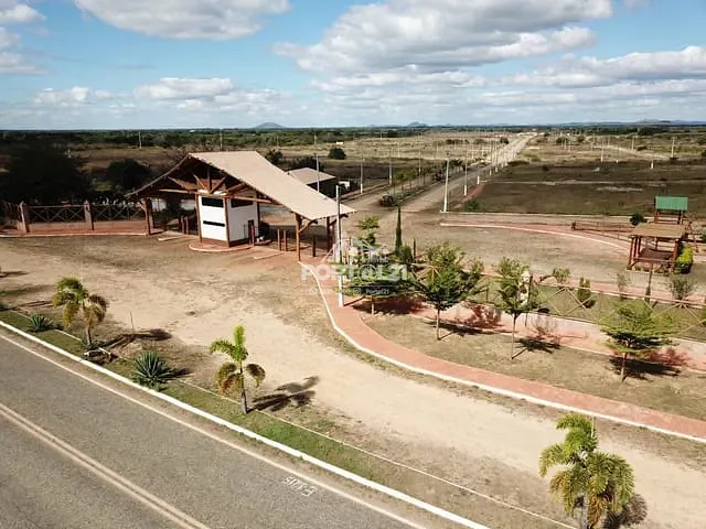 Terreno com 375m², à venda, no bairro PEDRINHAS em Petrolina