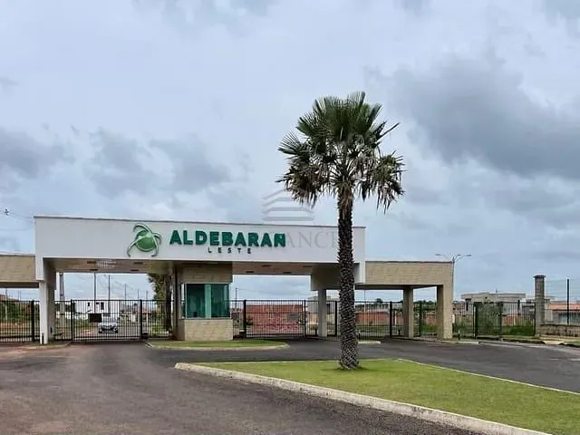 Terreno com 270m², à venda, no bairro Verde Lar em Teresina