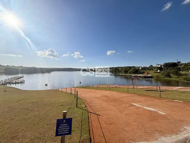 Terreno com 1387m², à venda, no bairro Paraná em Sertanópolis