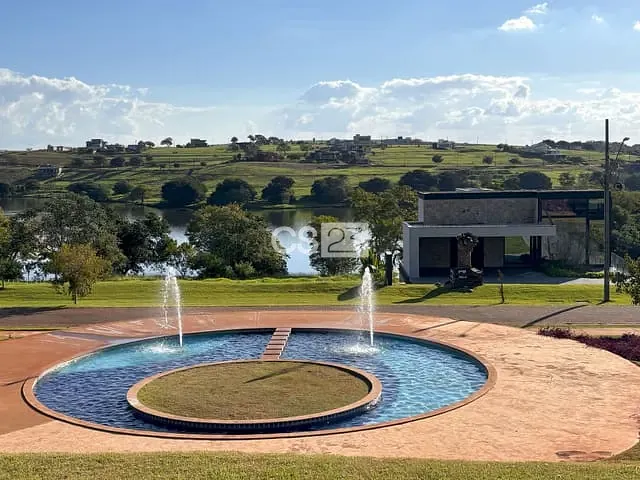 Terreno com 1387m², à venda, no bairro Paraná em Sertanópolis
