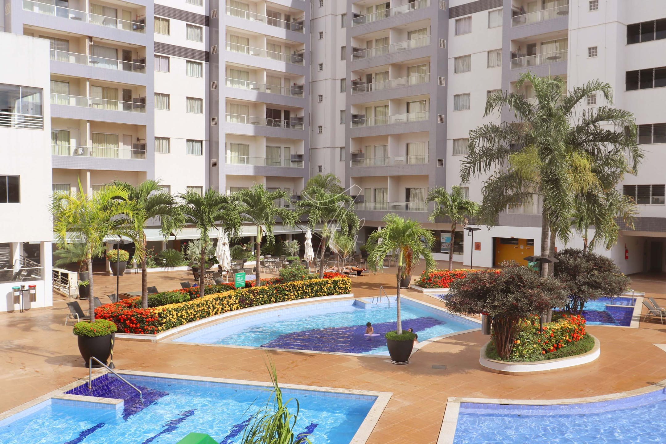Apartamento à venda com 1 quarto, 41m² - Foto 25