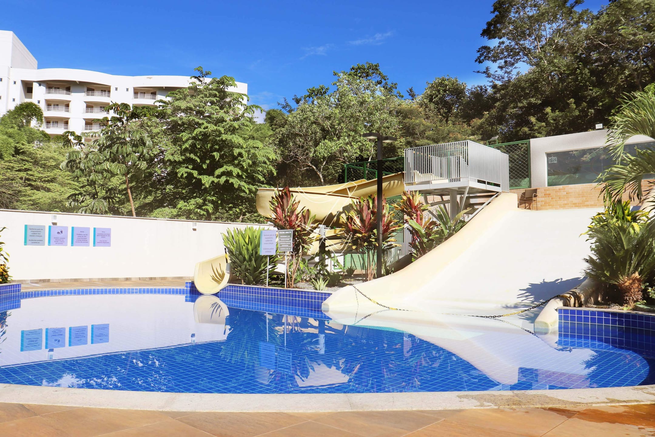 Apartamento à venda com 2 quartos, 60m² - Foto 38