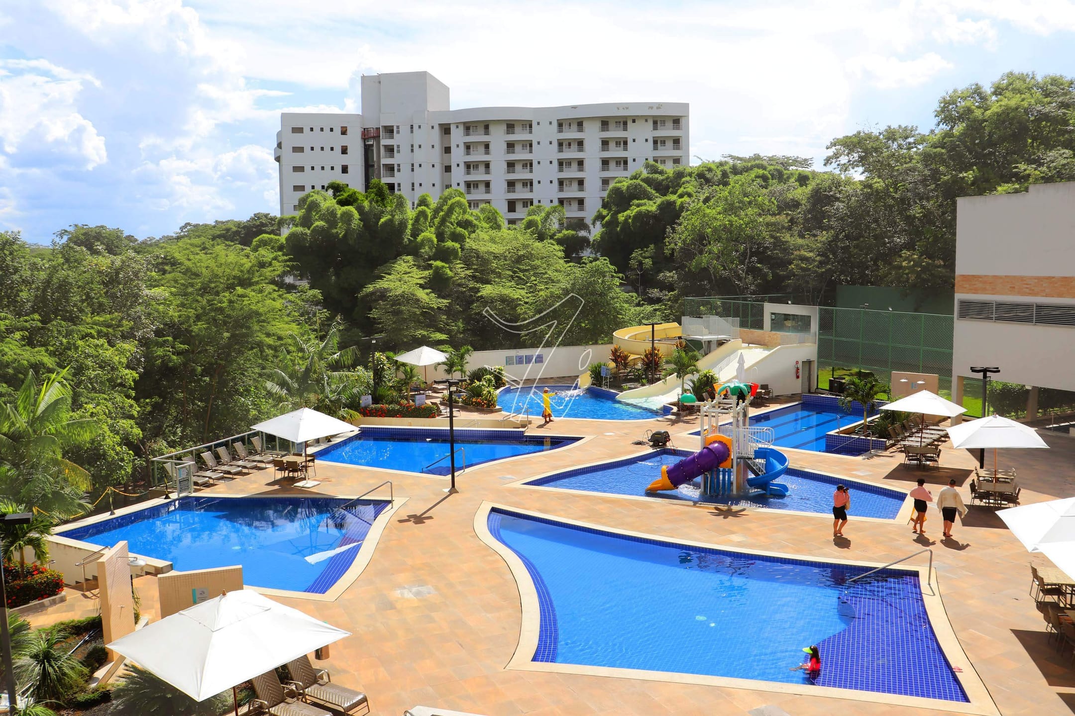 Apartamento à venda com 2 quartos, 60m² - Foto 1