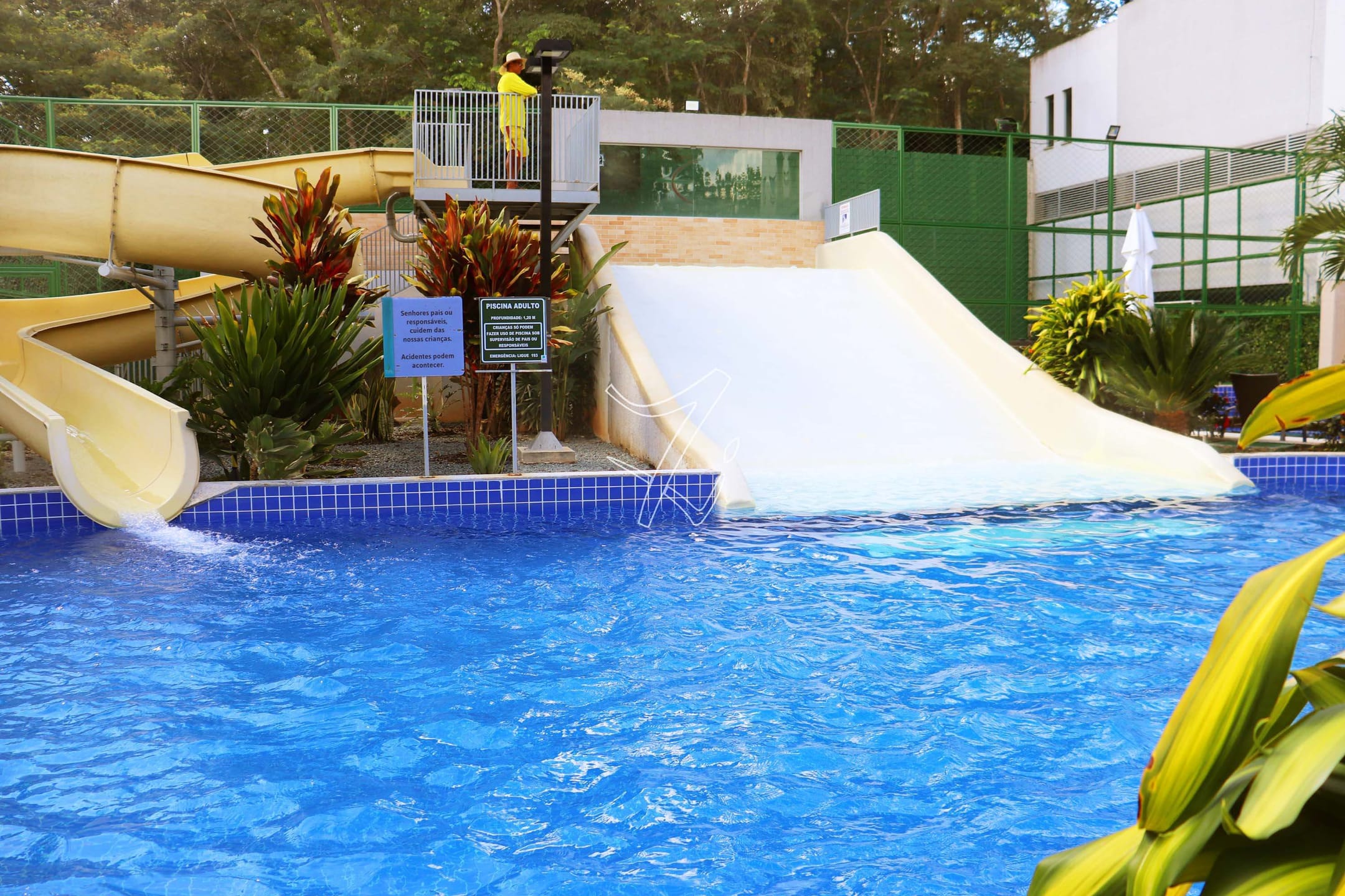 Apartamento à venda com 2 quartos, 60m² - Foto 9