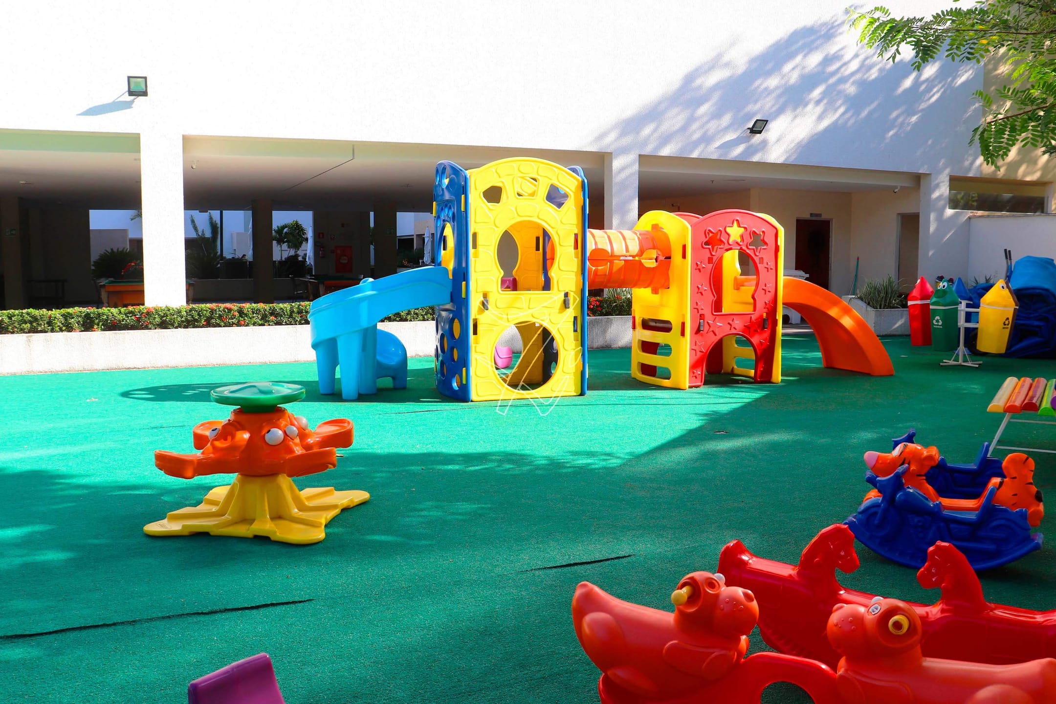 Apartamento à venda com 2 quartos, 60m² - Foto 24