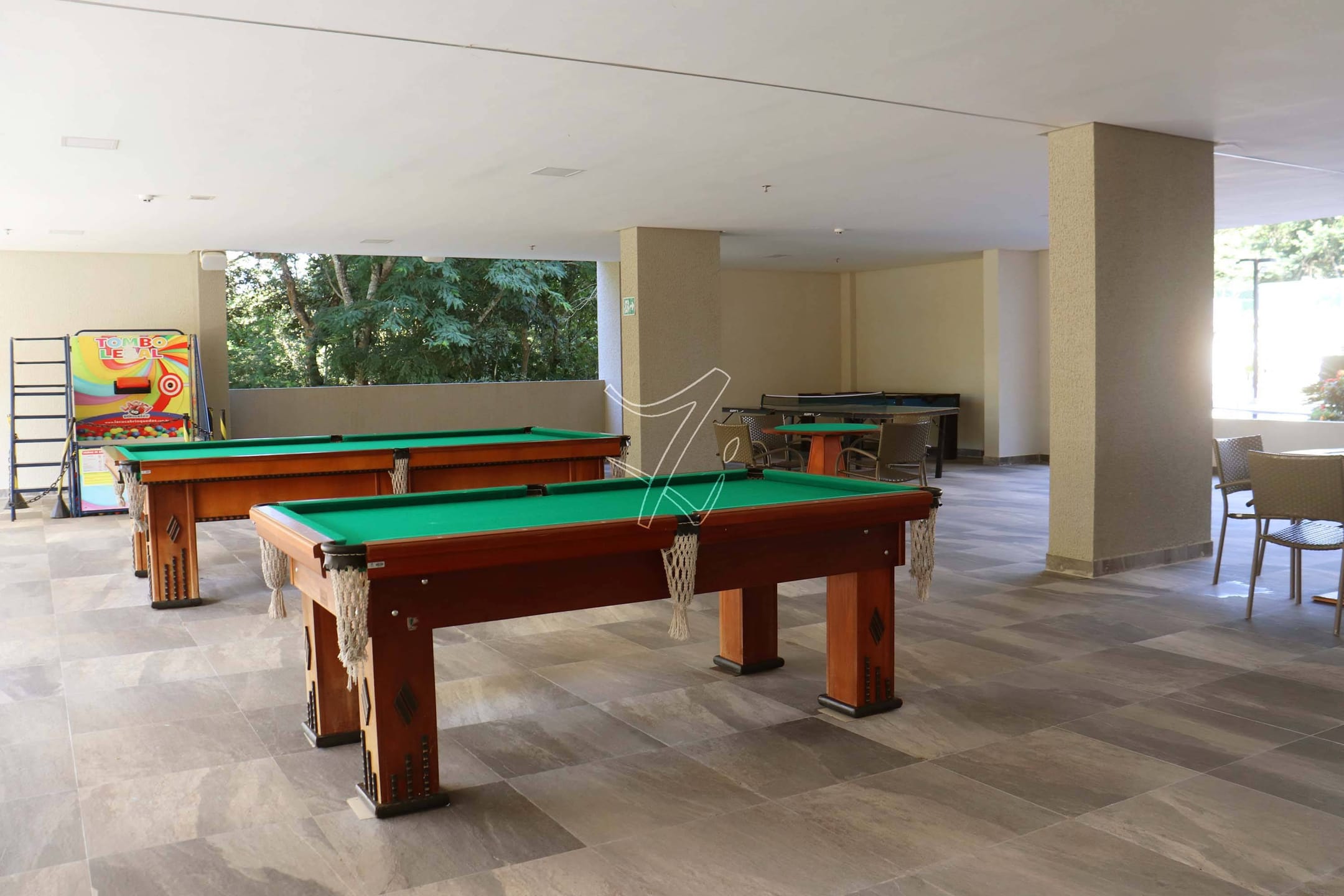 Apartamento à venda com 2 quartos, 60m² - Foto 25