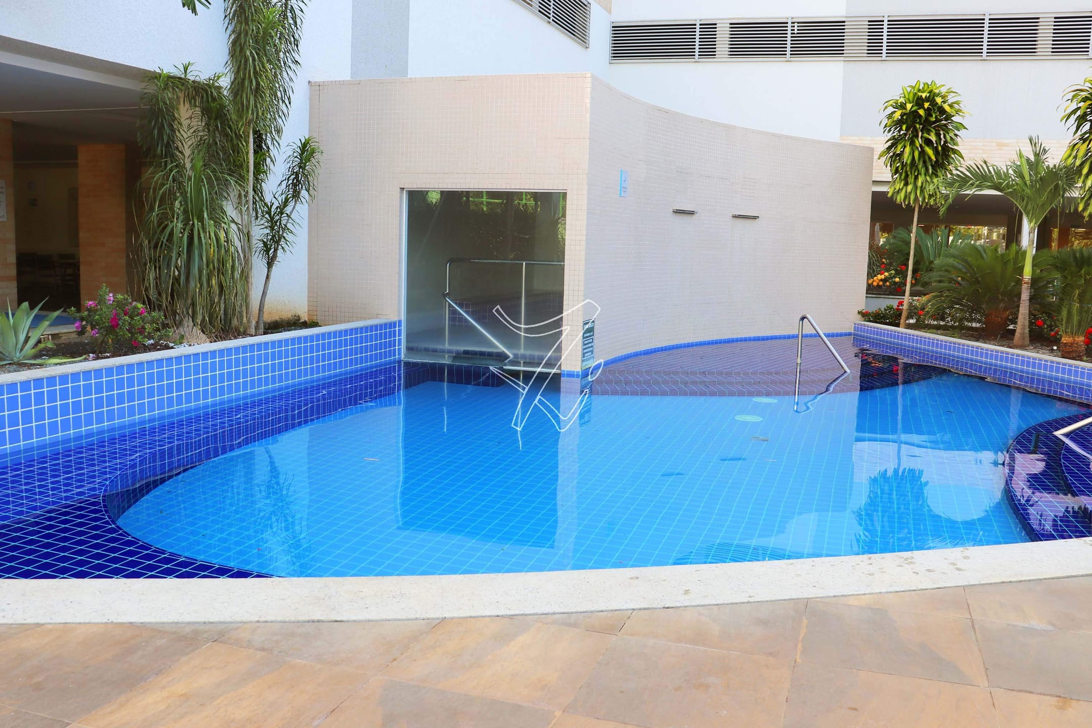 Apartamento à venda com 2 quartos, 60m² - Foto 31