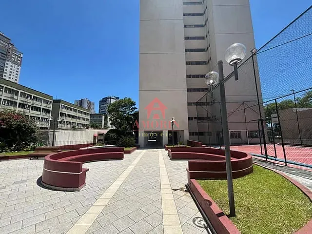 Apartamento 2 quartos e 2 banheiros, à venda, no bairro Portão em Curitiba