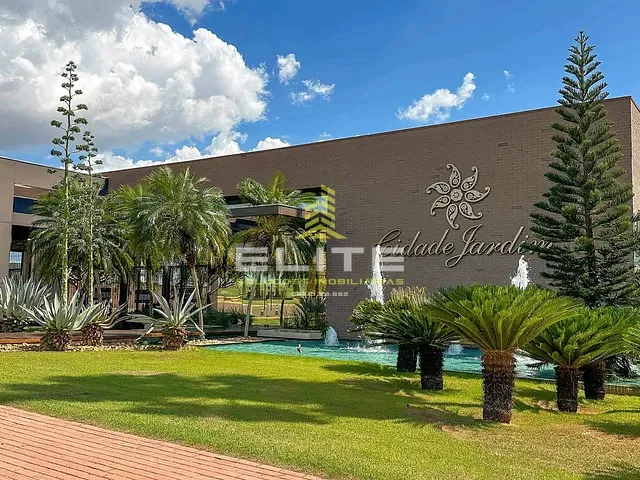 Casa com 284m² 4 quartos e 4 banheiros, à venda, no bairro Residencial Cidade Jardim em Sorriso