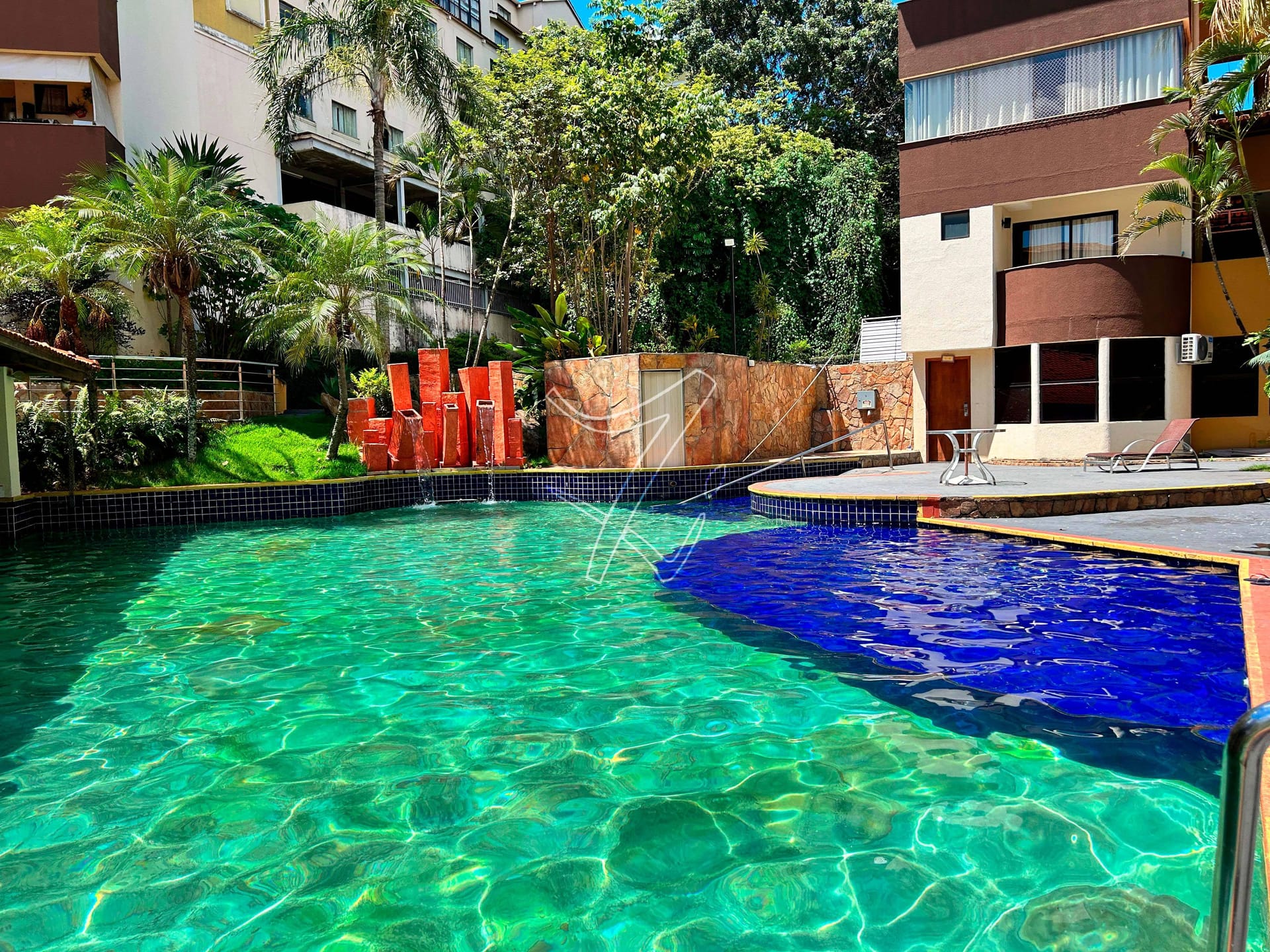 Apartamento à venda com 2 quartos, 71m² - Foto 1