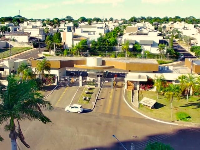 Terreno com 452m², à venda, no bairro Chácara Cachoeira em Campo Grande