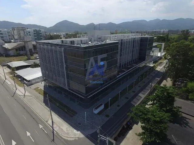 Sala com 22m², para alugar, no bairro Recreio dos Bandeirantes em Rio de Janeiro