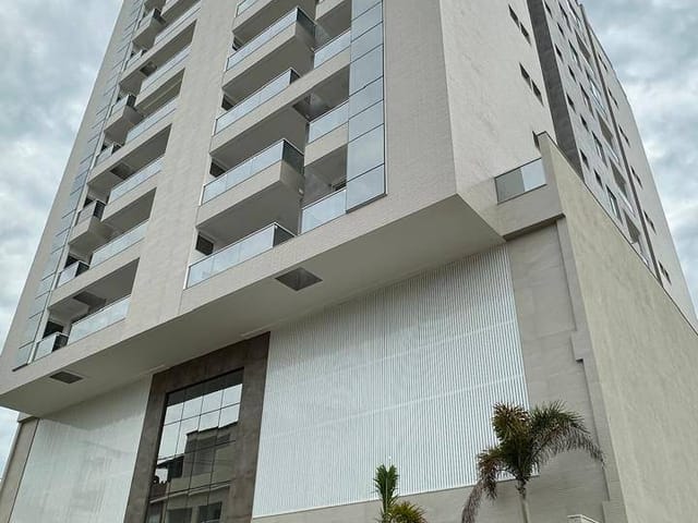 Apartamento 3 quartos e 3 banheiros, à venda, no bairro LIONS em Itaperuna