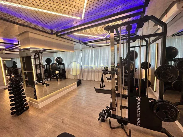 Apartamento com 245m² 4 quartos e 5 banheiros, à venda, no bairro Meia Praia em Itapema