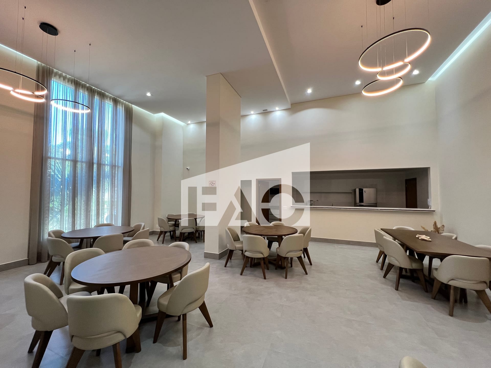 Apartamento para alugar com 2 quartos, 74m² - Foto 40