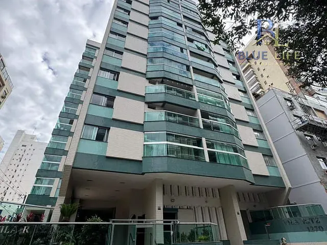 Apartamento 4 quartos e 2 banheiros, à venda, no bairro Praia da Costa em Vila Velha