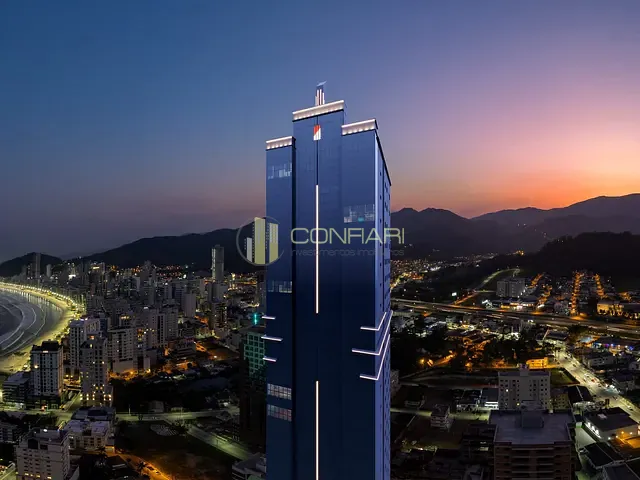 Apartamento com 265m² 4 quartos e 4 banheiros, à venda, no bairro Centro em Itapema