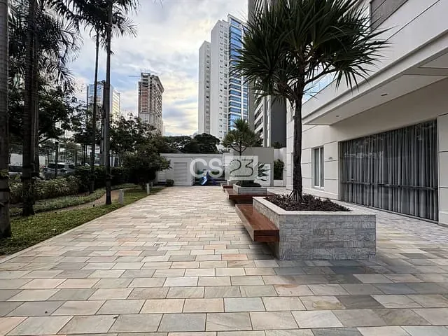 Apartamento com 197m² 3 quartos e 3 banheiros, à venda, no bairro Palhano em Londrina